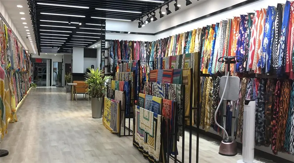 home-2 24 Scarf Manufacturer
